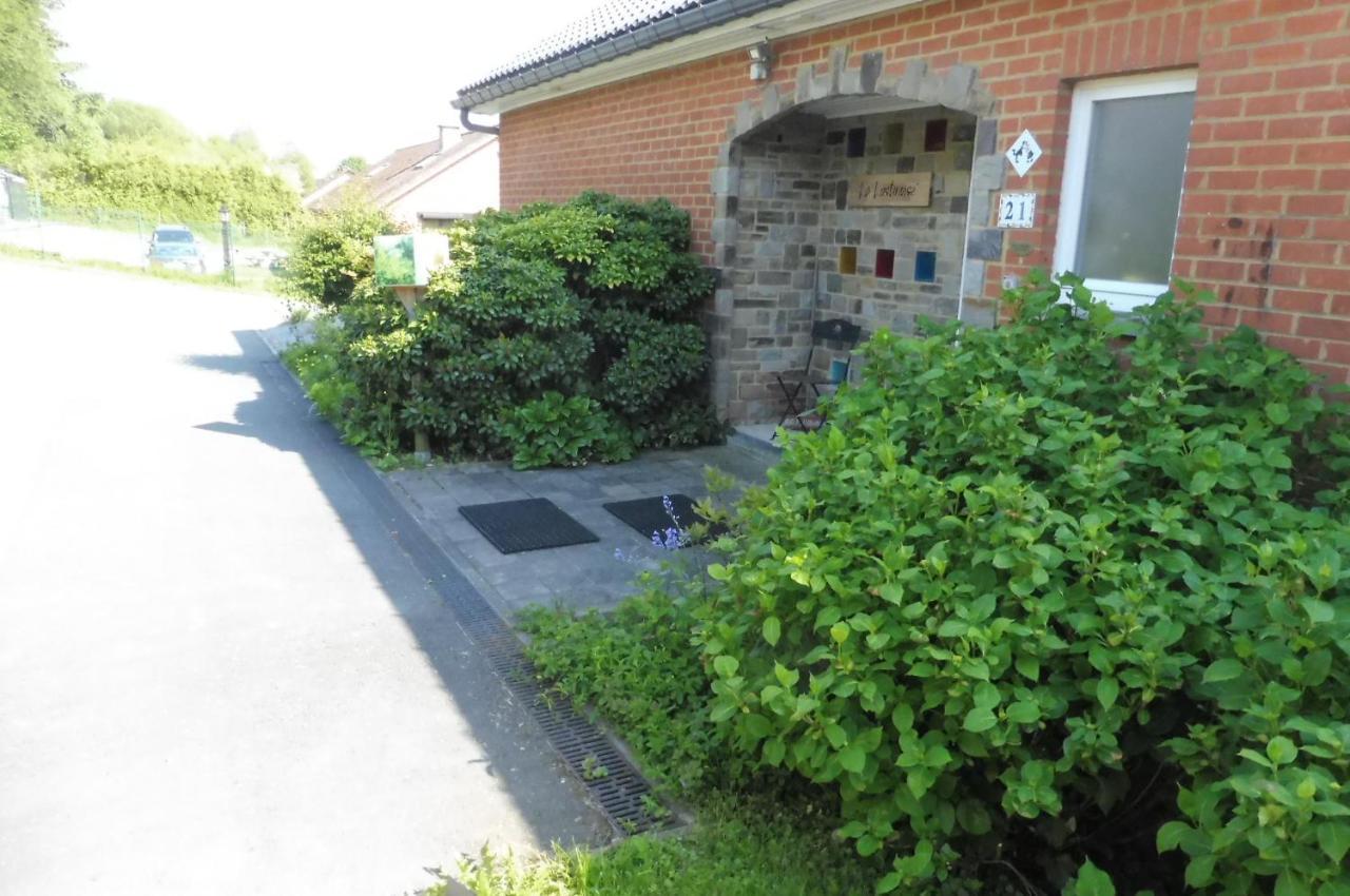 Bed and Breakfast La Lustinoise Exterior foto