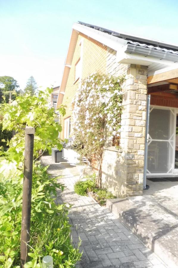 Bed and Breakfast La Lustinoise Exterior foto